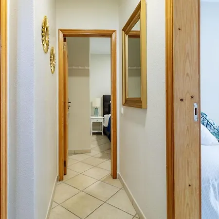 Renoviertes Mit Grosser Terrasse * Albufeira